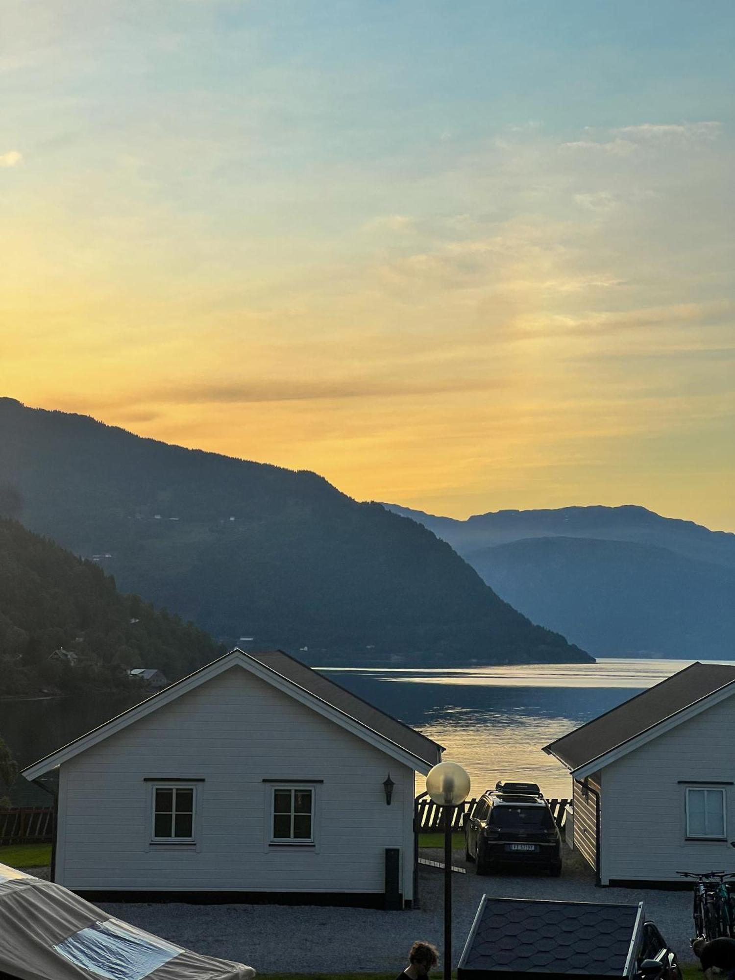 Kinsarvik Camping Hotel Bagian luar foto